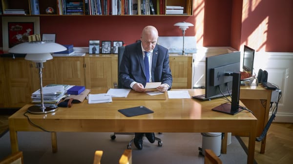 Kan Søren Gade jonglere flere jobs? Partier er uenige