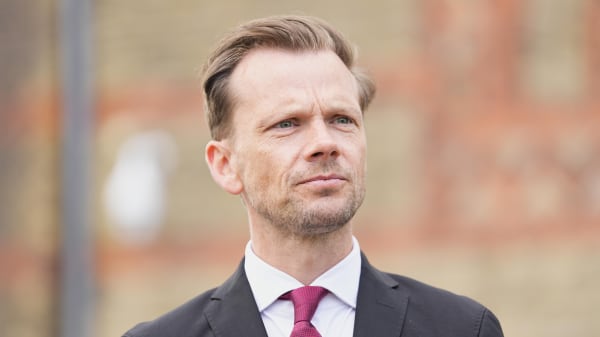 Regeringen vil fordoble straf for grov vold og øge fængselspladser