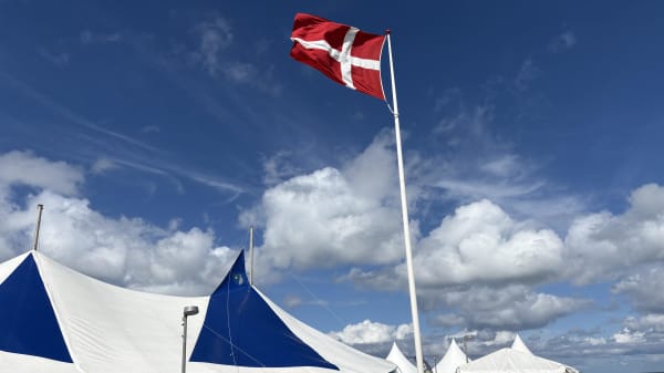 Voldsom blæst udsætter nordjysk folkemøde