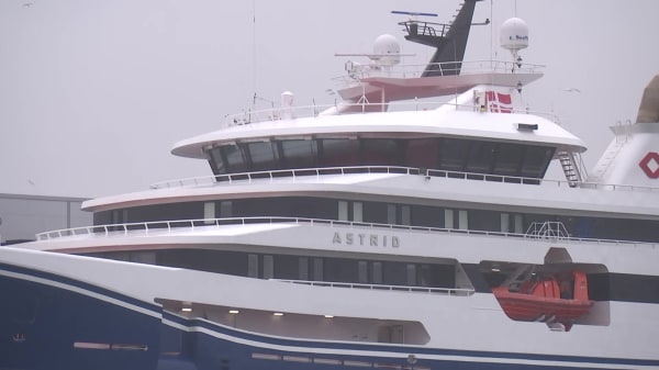 Det stiller spørgsmål ved, om regeringen har tænkt sig at gennemføre sin egen politik: Vismænd i kras kritik af fisker-rabat 