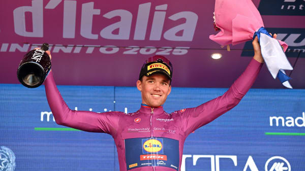 Mads Pedersen misser etapesejr, men vinder pointtrøjen i Giro d'Italia