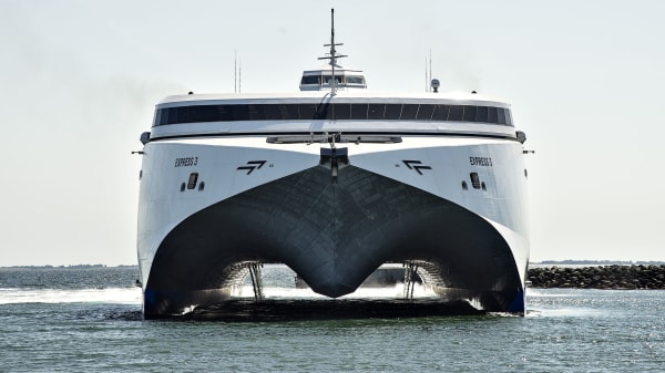 Komponisten bag ny Kombardo-sang: 'Jeg var nødt til at smide ærefrygten'