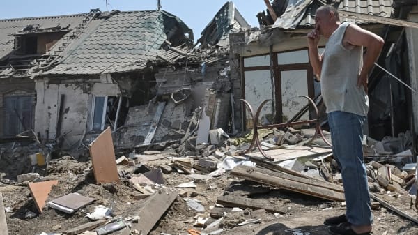 Rusland svarer igen på 'edderkoppe-angreb' og sender sværm af droner ind over Ukraine