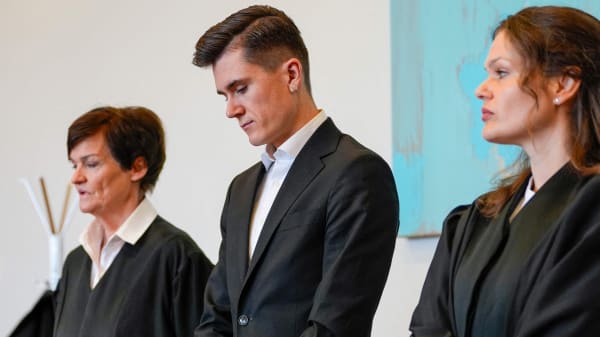 Løbestjernes far dømt til fængsel, men frifundet for mishandling