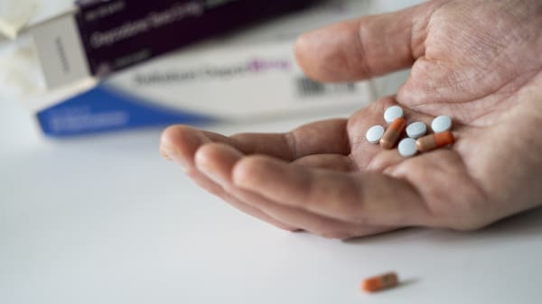 Gavekort skal få unge ud af opioidmisbrug