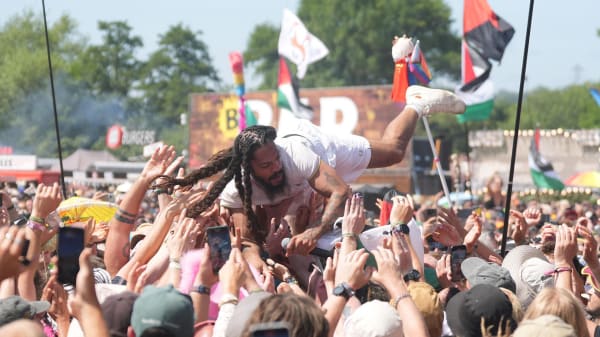 Festival-arrangør tager afstand fra kunstners udtalelse om Israels hær: 'Vi er rystede'