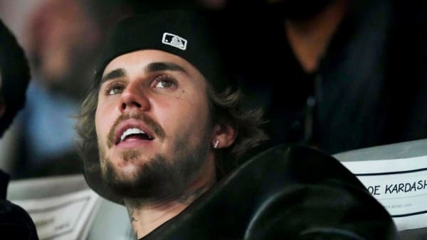 Justin Bieber udgiver sit første album i over fire år