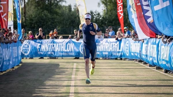Finlands præsident deltog hemmeligt i triatlon - og blev nummer to