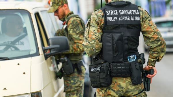 EU's asylstrammere samles på en sydtysk alpetop og lovpriser dansk asylpolitik