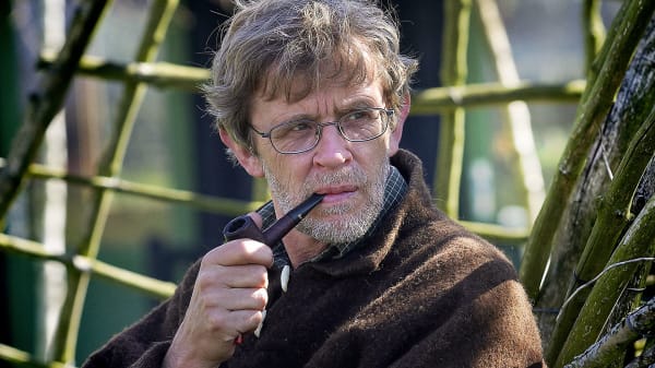 Søren Ryge fylder 80 og er stadig aktiv i DR