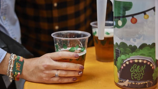 Salget stiger, mens procenterne falder: Festivalgæster vælger alkoholfrit som aldrig før