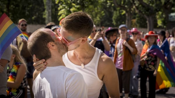 Mens Danmark fejrer Pride, frygter homoseksuelle i USA at miste retten til at gifte sig
