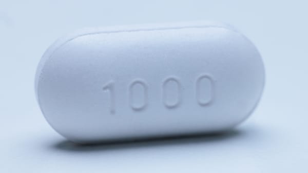 Dunker hovedet, så tag en pille eller to, siger forsker efter nyt studie om graviditet. Men ikke konstant