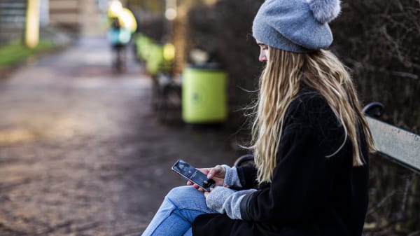 Flere unge skal bruge DR LYD: Nye P3-titler og videopodcasts skal være med til at ændre det