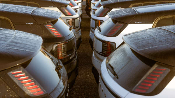 Det er godt for klimaet. Til gengæld er der fem andre grunde til, at boomet i elbiler ikke kun er en god nyhed 