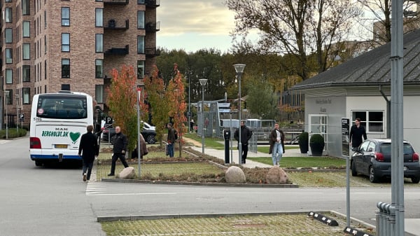 Odense: Evakuerede beboere køres til nyt opholdssted