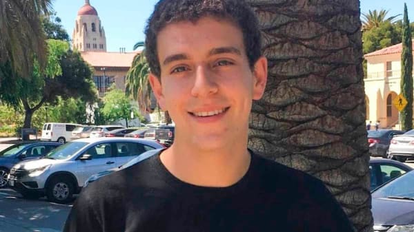 Tidligere verdensmester beskyldte ham for snyd: Nu sender 29-årigt stortalents død rystelser gennem skakverdenen  