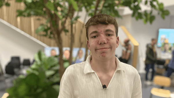 14-årige Lucas blander sig i KV-debatten: 'Unge bliver ofte overset'