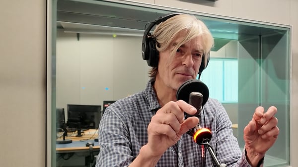 Peter A.G. var ved at lukke Gnags – men et dødsfald får ham nu på scenen igen