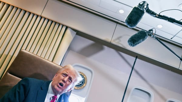 'Pinlig og tåbelig beslutning': Vrede efter Trump trækker USA ud af historisk global pagt