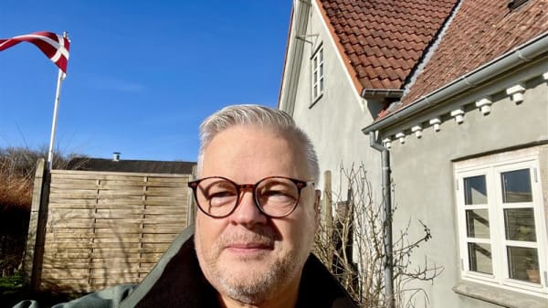 Koster en plovmand at se sin familie: Nu flytter Jesper over på den anden side af Storebælt