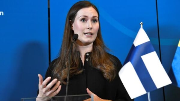 Finsk premierministers kavalergang skaber stor debat: 'Du kan godt lede et land, selvom du ser godt ud' 