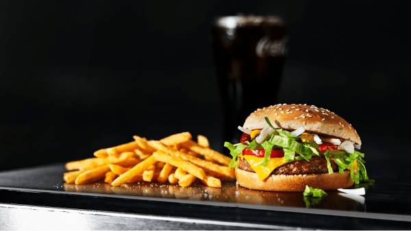 McDonalds tester ny planteburger i Danmark: Den er ikke sundere, men lidt bedre for klimaet