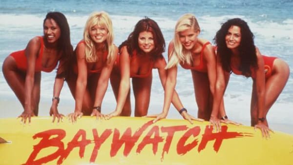 Nu bliver hitserie fra 90'erne til dokumentar: 'Baywatch er mere end bare røv og bryster'