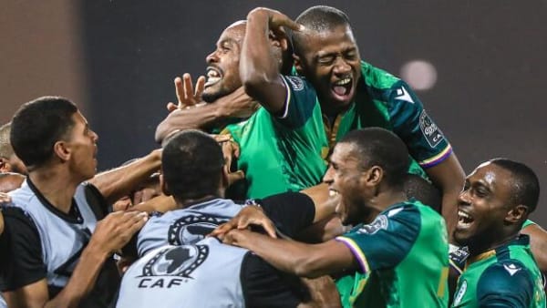 Afrikanske øboere skabte fodboldsensation: 'Med fodbold får de noget glæde i hverdagen'