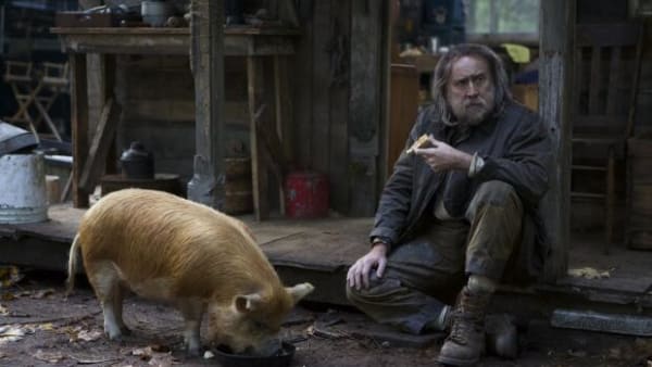 Nicolas Cage leder efter sin gris og nedkæmper skurke ved at lave lækker mad til dem