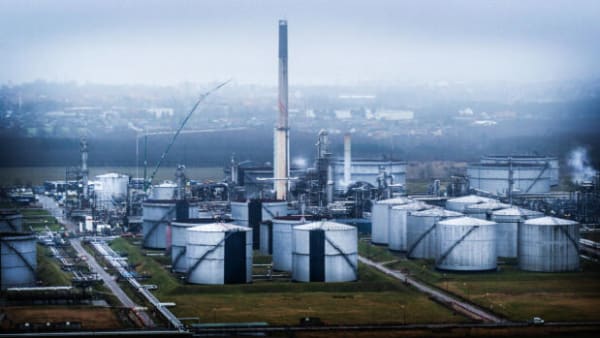Olieselskaber i Danmark slipper billigere fra klima-regning: Scorer milliarder i rabat til CO2-forurening