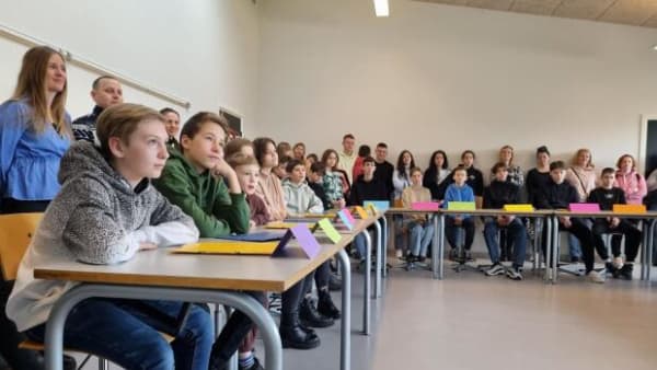 'En meget speciel dag': Se de ukrainske børns første skoledag i Danmark