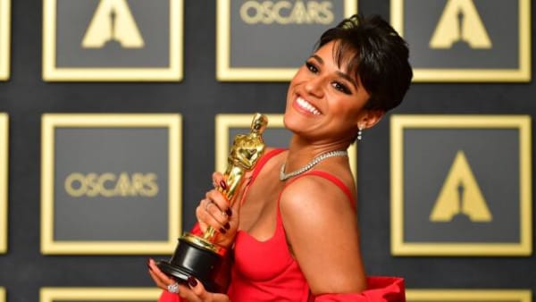 Homoseksuel kvinde og døv mand skriver Oscar-historie: Se alle vinderne her