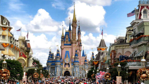 Disney World kritiserede omstridt lov - nu vil Florida straffe dem 