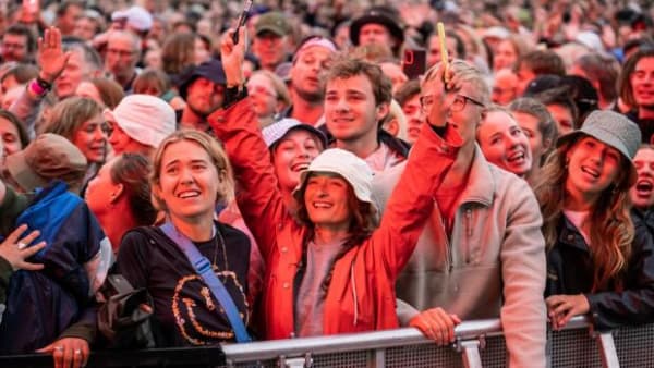 Frygt for koncert-kaos gjort til skamme: Danske festivaler 'har aldrig oplevet så roligt et publikum'