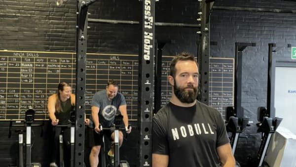 Kasper frygter frafald, hvis crossfit, dans og yoga bliver dyrere. I dag skal ministeren i samråd