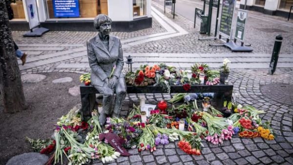 Lise Nørgaard bisættes fra Sankt Pauls Kirke i København