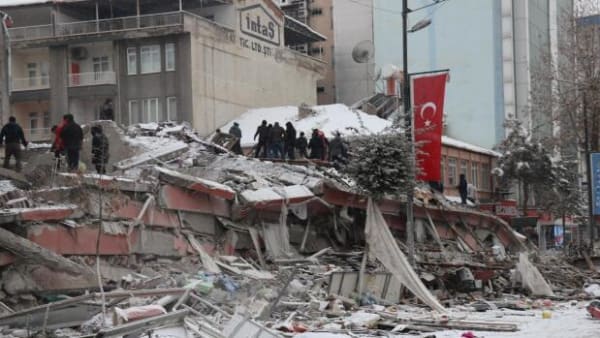 Ekspert: Tyrkiets placering på tektonisk 'mikroplade' giver masser af jordskælv