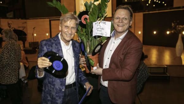 Jørgen de Mylius' 60-års jubilæum blev fejret med særligt ABBA-nummer og hit-træ