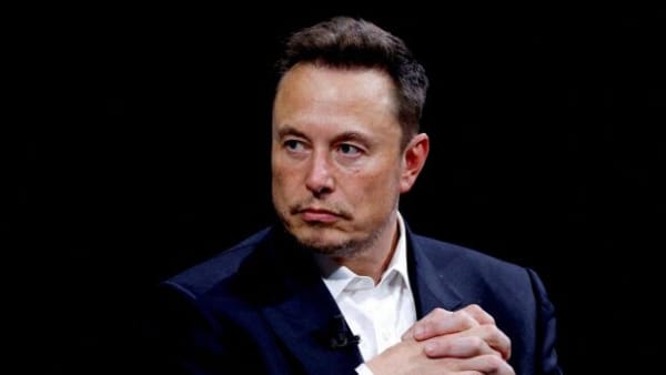 Elon Musk i kontroversielt interview: Afviser at fjerne hadefuldt indhold på X