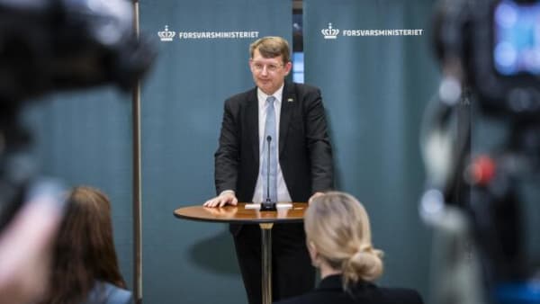 Troels Lund Poulsen havde tre opsigtsvækkende nyheder med på pressemøde 