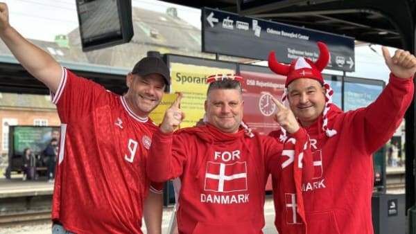 De første danske fodboldfans er taget af sted med morgentoget til Tyskland