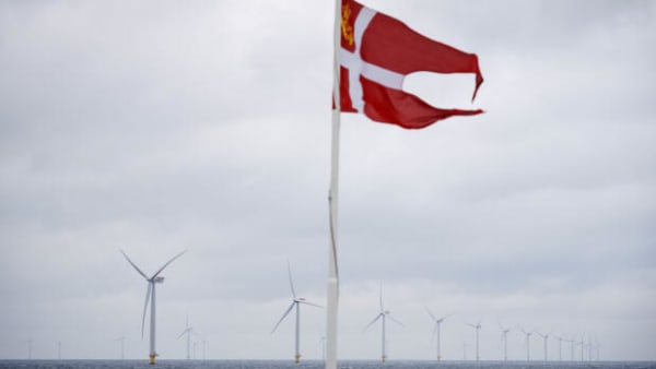 Trods tårnhøjt CO2-udslip lander Danmark igen øverst på positiv klimaliste