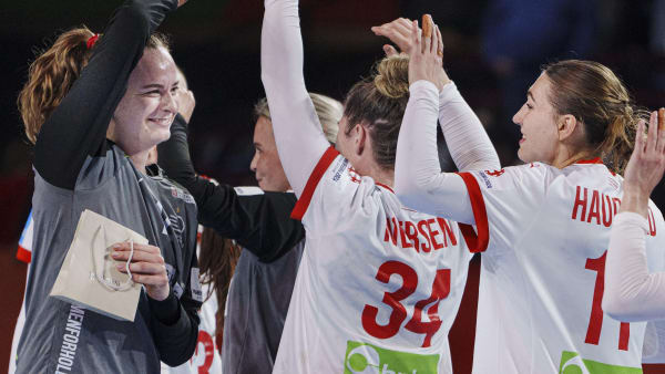 'Hun er fandeme... Amen hun er vanvittig'