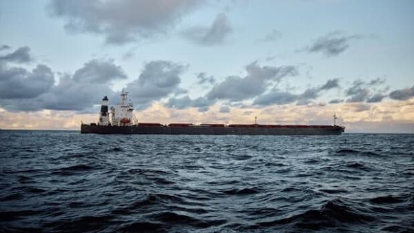 Svensk politi går ombord på kinesisk fragtskib i Kattegat