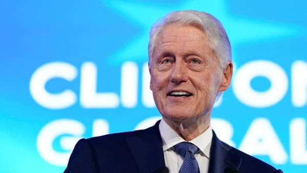 Tidligere præsident Bill Clinton indlagt med feber