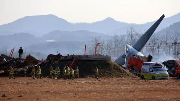 LIVE Fly forulykkede under landing i sydkoreansk lufthavn - dødstallet stiger løbende