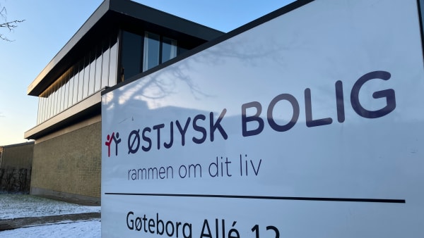 24 millioner kroner til køkkener, golfrejse og ekstra løn: Nu starter spektakulær svindelsag mod boligforening