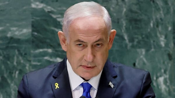 Den israelske regering godkender omsider våbenhvileaftale