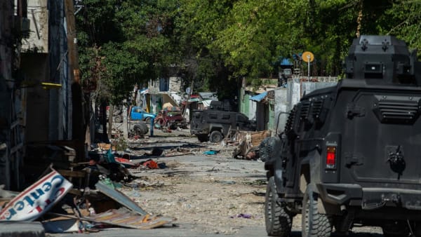 Efter bandekaos og mere end 8 år uden valg skal Haiti til stemmeurnerne
